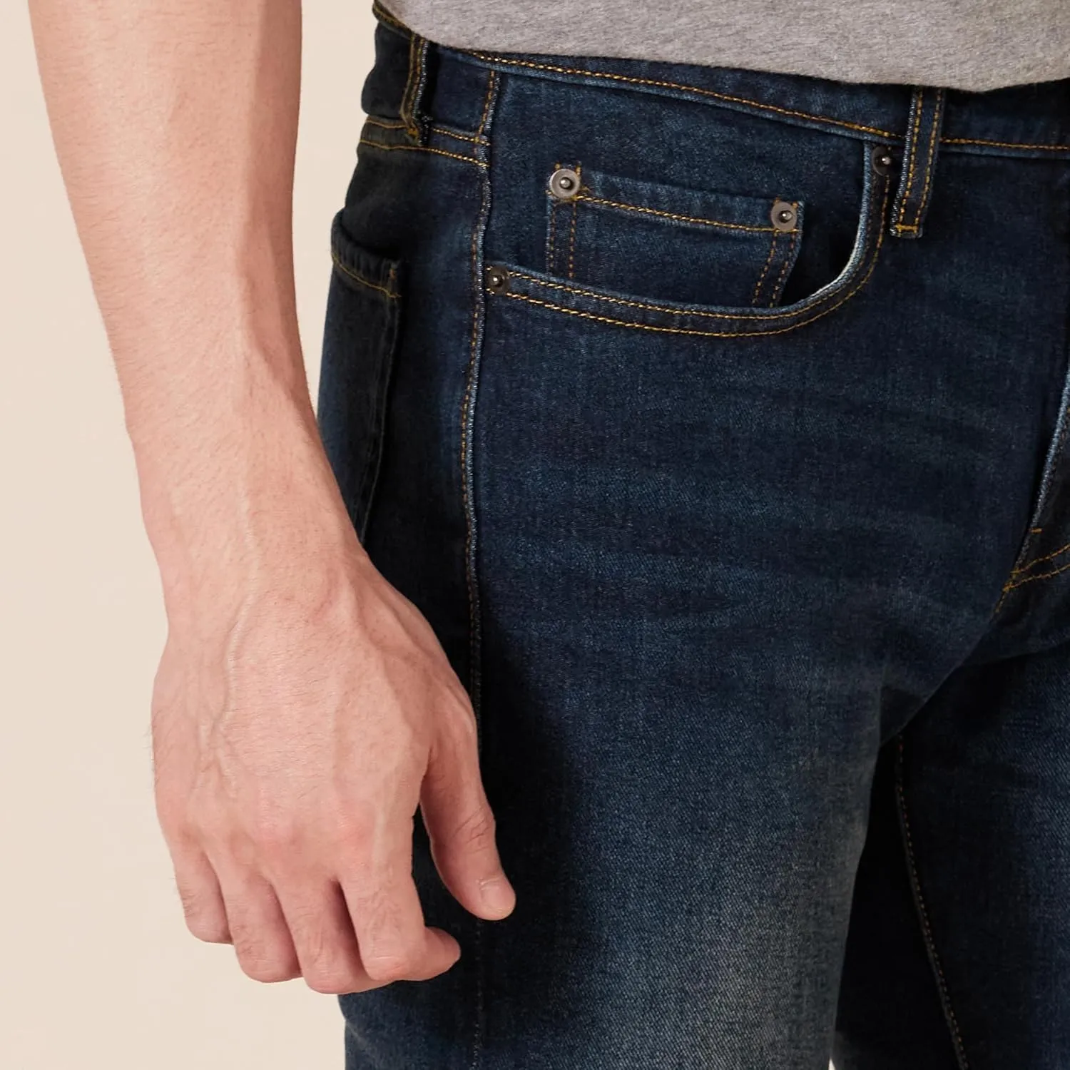 Amazon Essentials Men's Skinny-Fit Stretch Jean