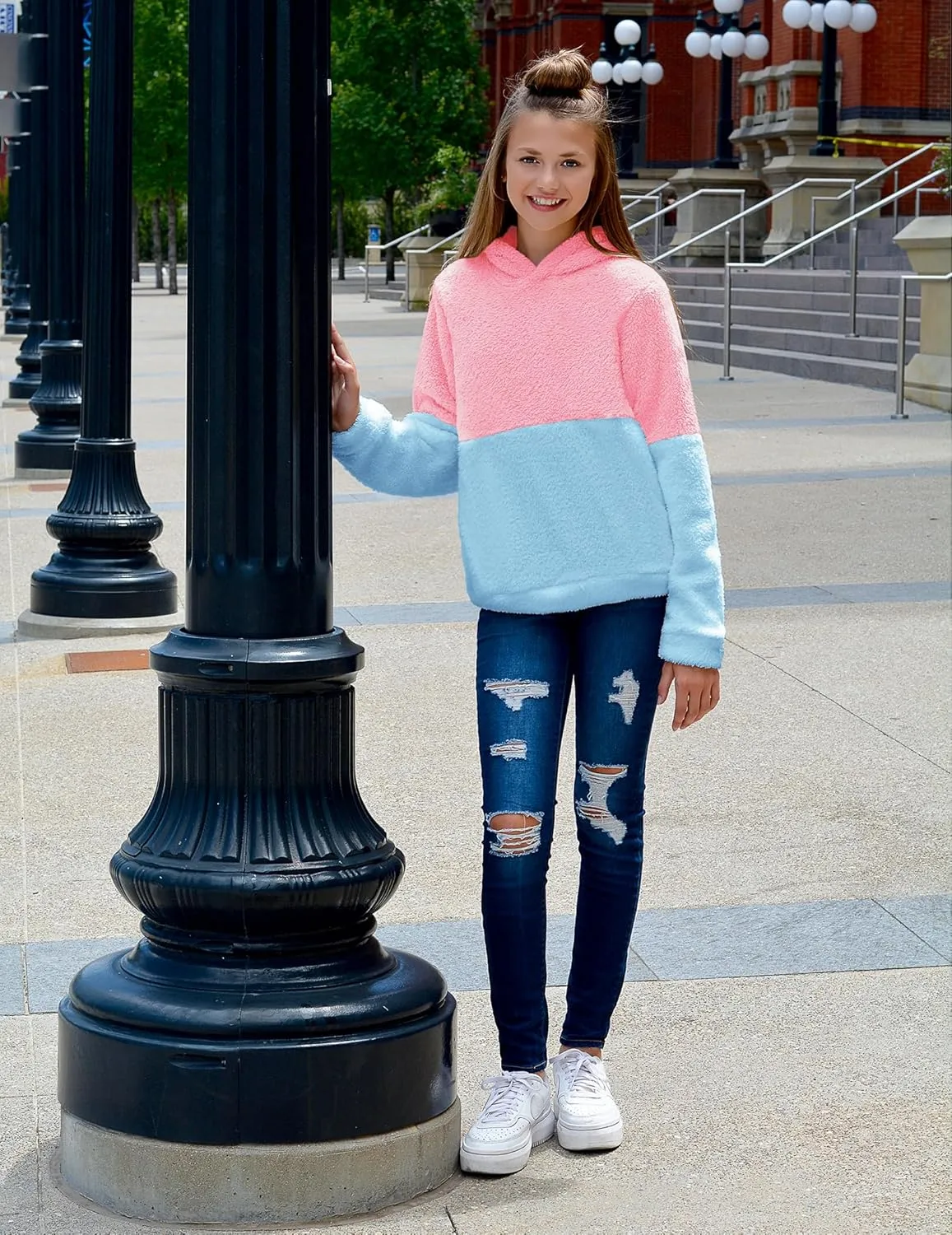 Arshiner Girls Fuzzy Fleece Hoodies Casual Sweatshirt Sherpa Pullover with Kangaroo Pockets