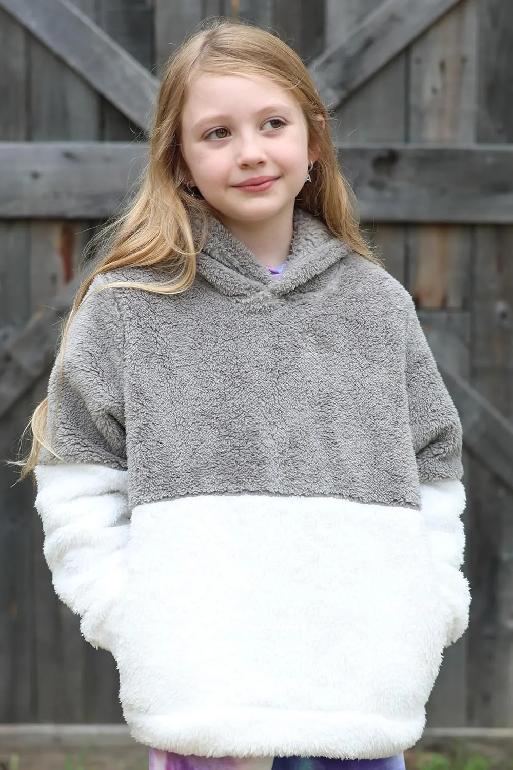 Arshiner Girls Fuzzy Fleece Hoodies Casual Sweatshirt Sherpa Pullover with Kangaroo Pockets