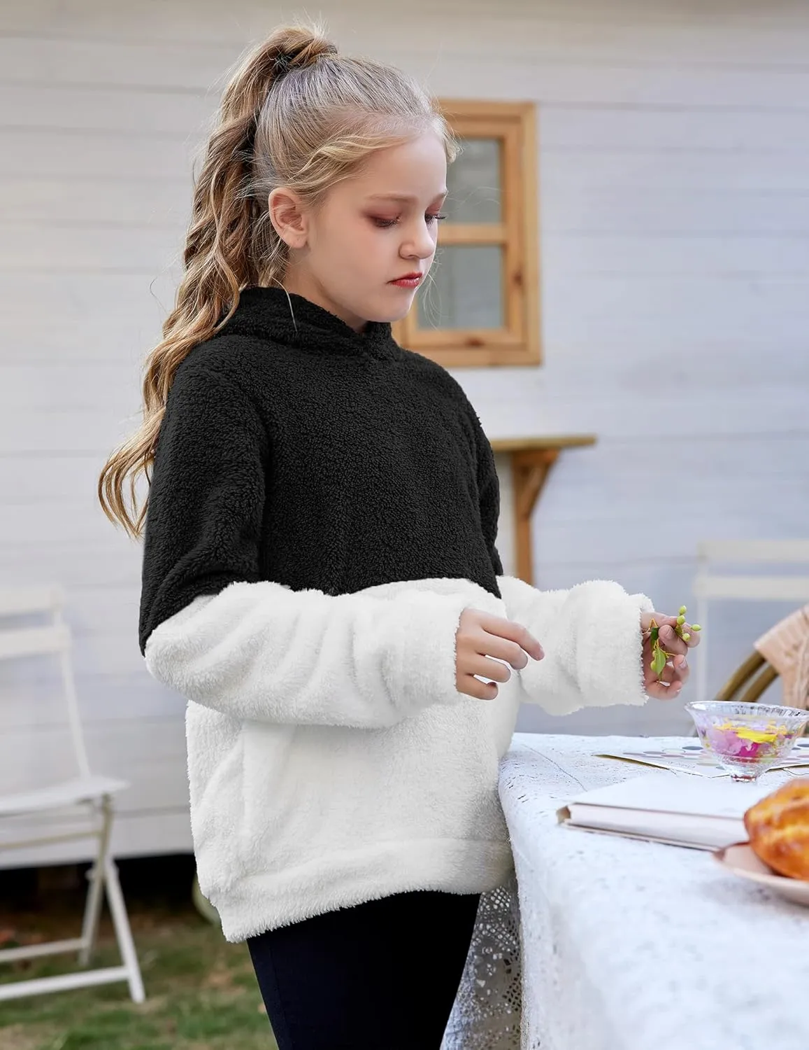 Arshiner Girls Fuzzy Fleece Hoodies Casual Sweatshirt Sherpa Pullover with Kangaroo Pockets