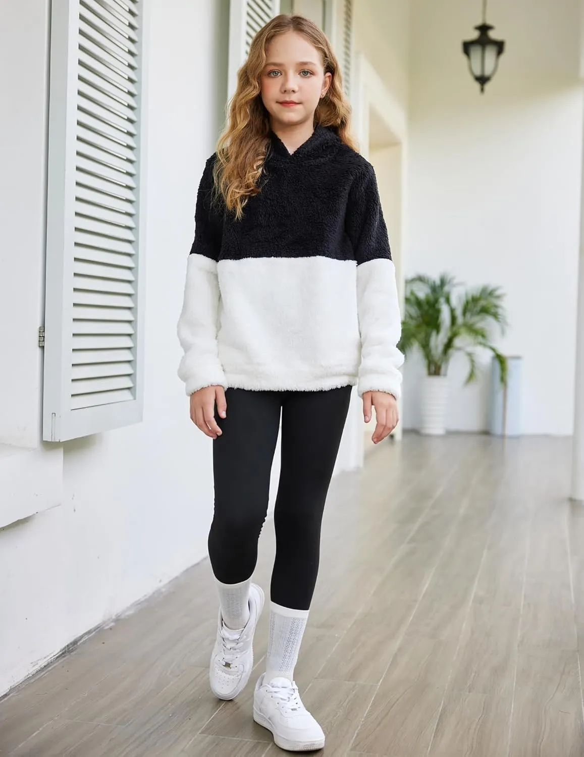 Arshiner Girls Fuzzy Fleece Hoodies Casual Sweatshirt Sherpa Pullover with Kangaroo Pockets