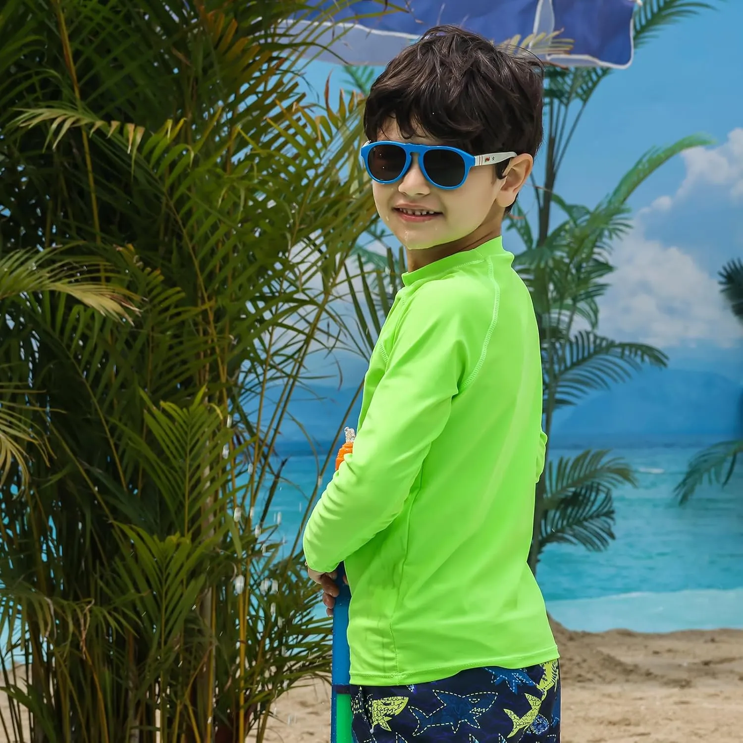 ESTAMICO Boys' UPF 50  Long-Sleeve Rashguard Athletic Swim Shirt