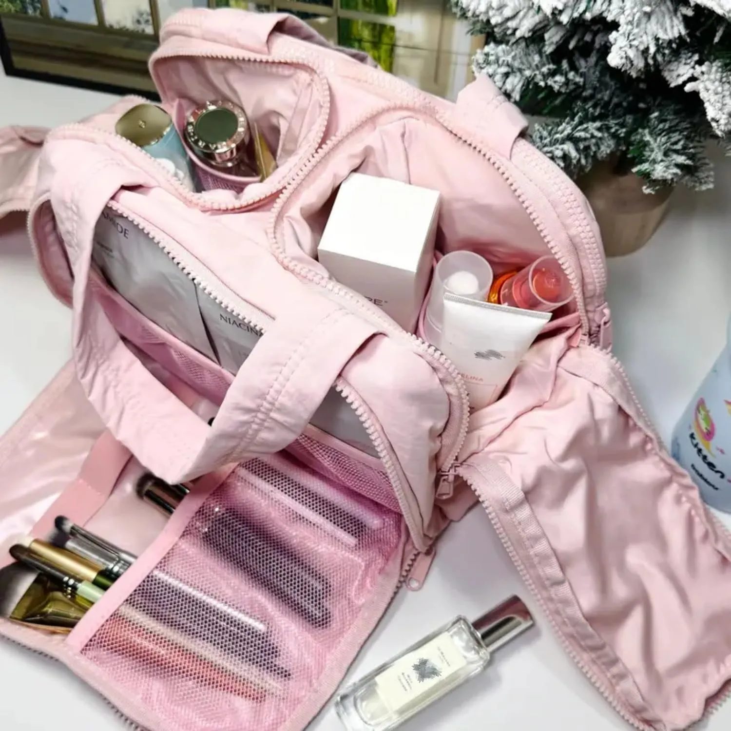 Humidity Travel Cosmetic Bag, Humidity Large Capacity Wide Open Travel Cosmetic Bag, 0.6lb Lightweight, For Womentraveling, Essentials Toiletries (Pink)