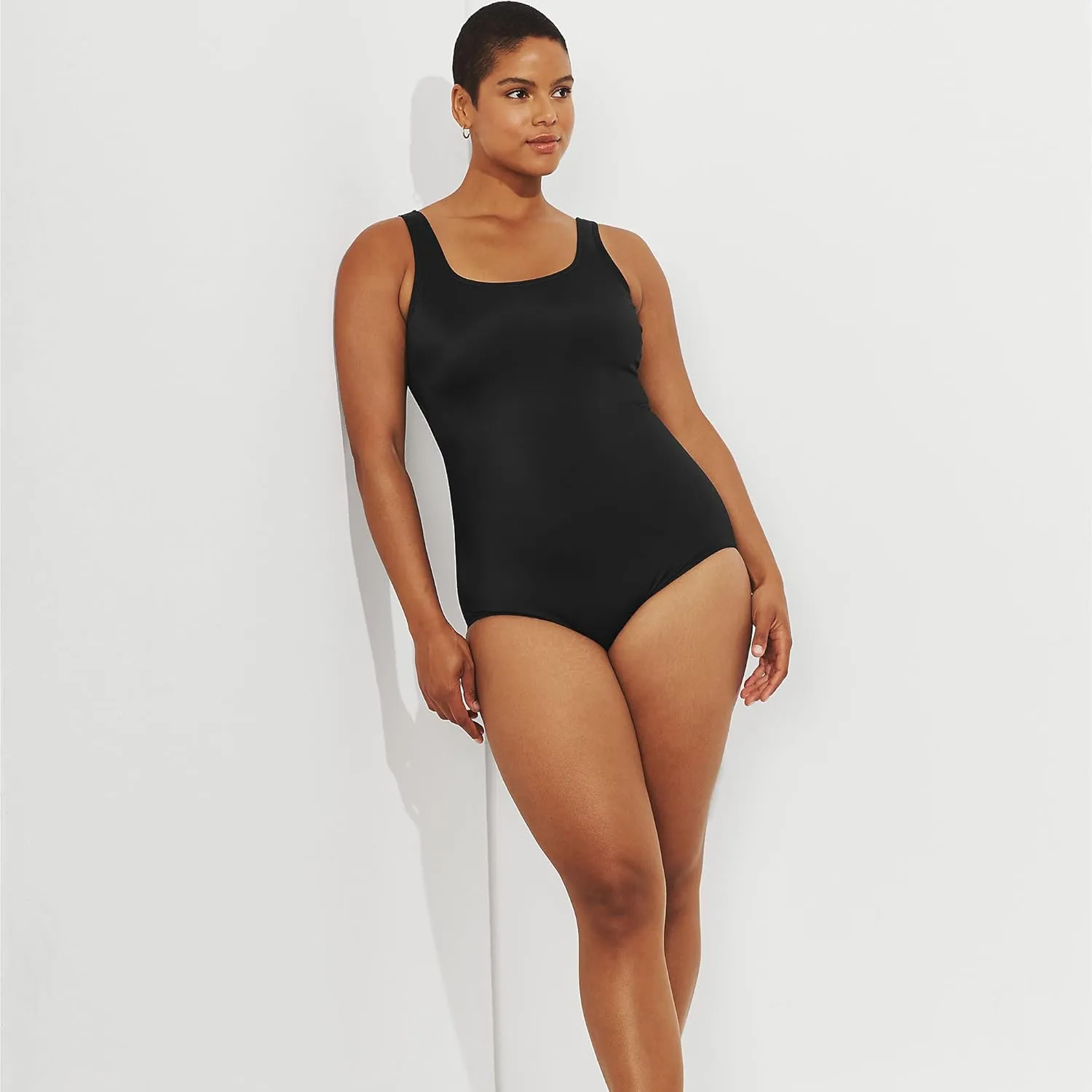 Lands' End Women's Tummy Control Chlorine Resistant Scoop Neck Soft Cup Tugless Sporty One Piece Swimsuit