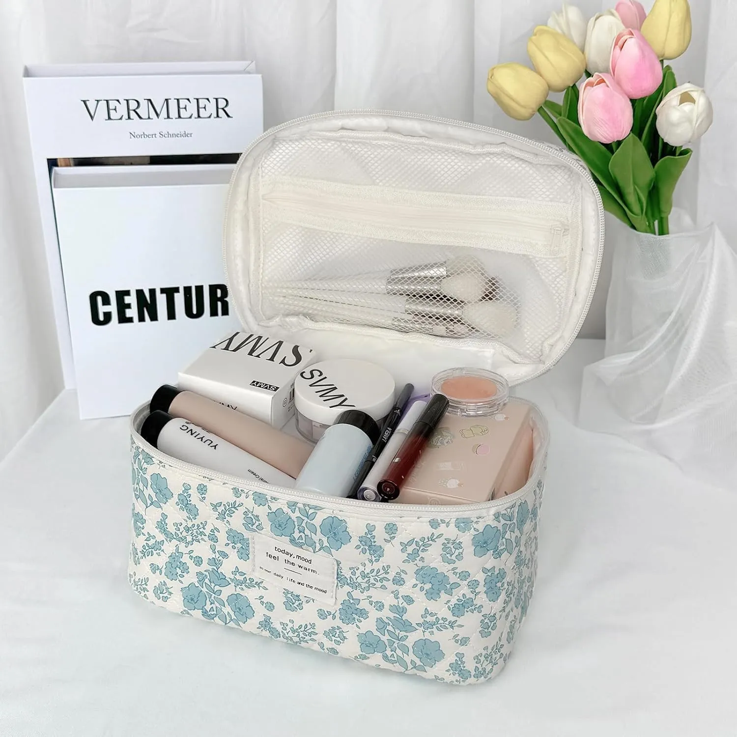 Large Makeup Bag, Cute Cosmetic Bag for Women Girls Floral Coquette Aesthetic Toiletry Bag Travel Make Up Organizer Bag (Blue)