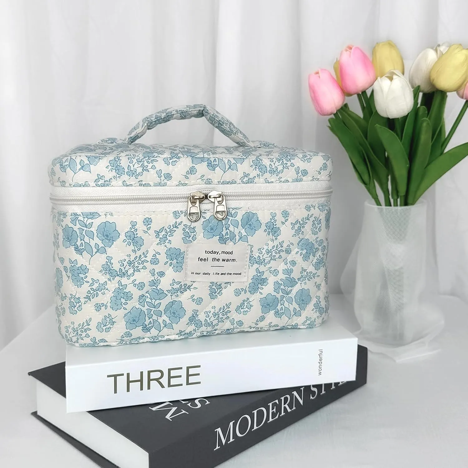 Large Makeup Bag, Cute Cosmetic Bag for Women Girls Floral Coquette Aesthetic Toiletry Bag Travel Make Up Organizer Bag (Blue)
