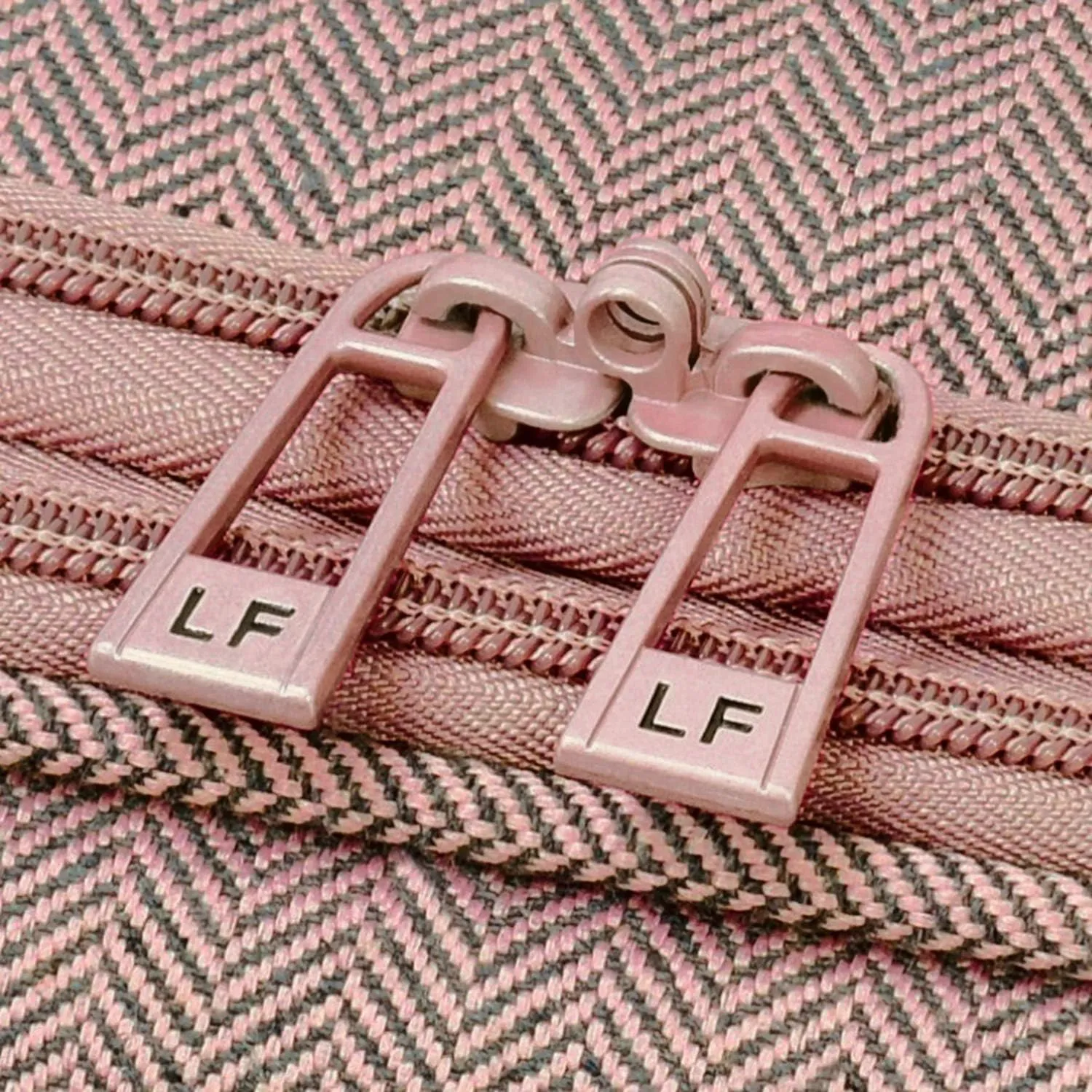 LONDON FOG Newcastle Softside Expandable Spinner Luggage, Rose Charcoal Herringbone, Checked-Medium 24-Inch