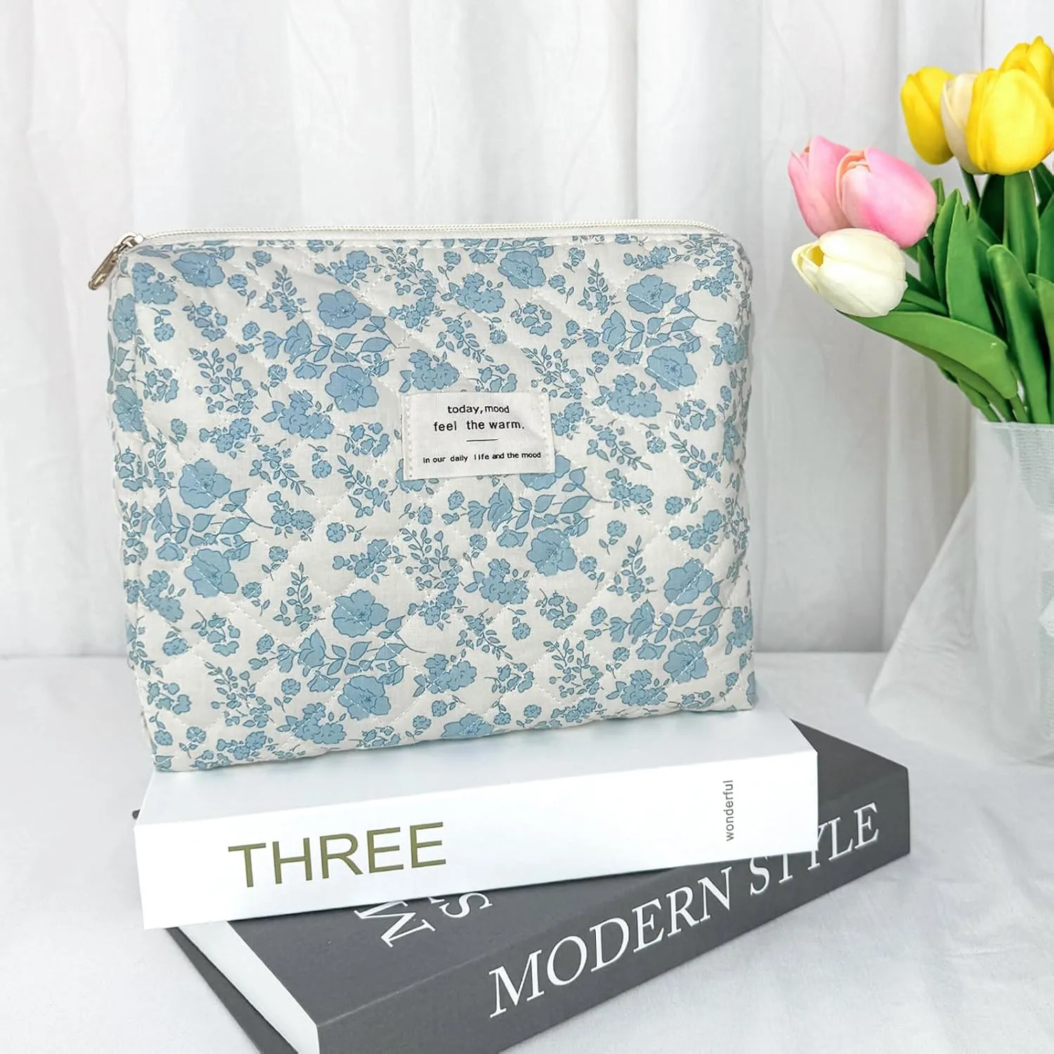 Quilted Makeup Bag, Cute Floral Portable Cotton Cosmetic Tote for Women Ladies Medium Girls Purse Pouch Toiletry Little Flower Blue