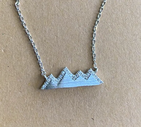 STUDDED MOUNTAIN RANGE NECKLACE