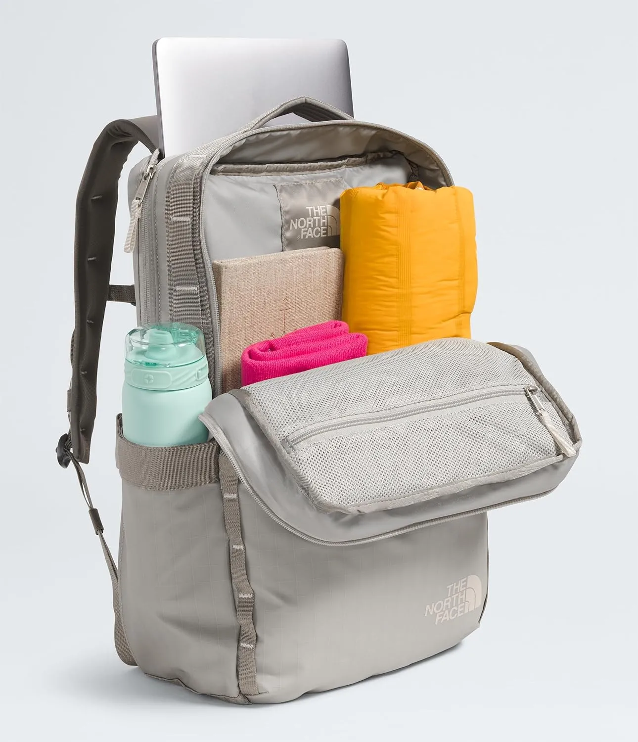 THE NORTH FACE Base Camp Voyager Daypack, Soapstone/Stone Slab, One Size