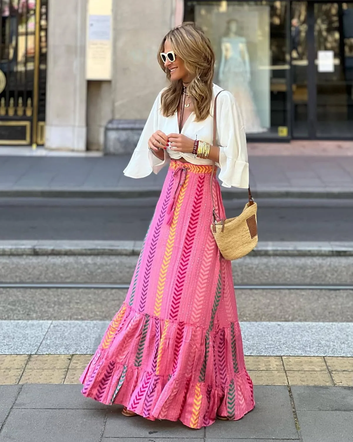 Women's Vintage Boho Floral Print Tiered Elastic High Waist Skirt 2024 Spring Summer A-Line Flowy Swing Maxi Skirts